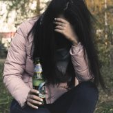 Dorosłe Dzieci Alkoholików – czy mają szansę wyjść na prostą?