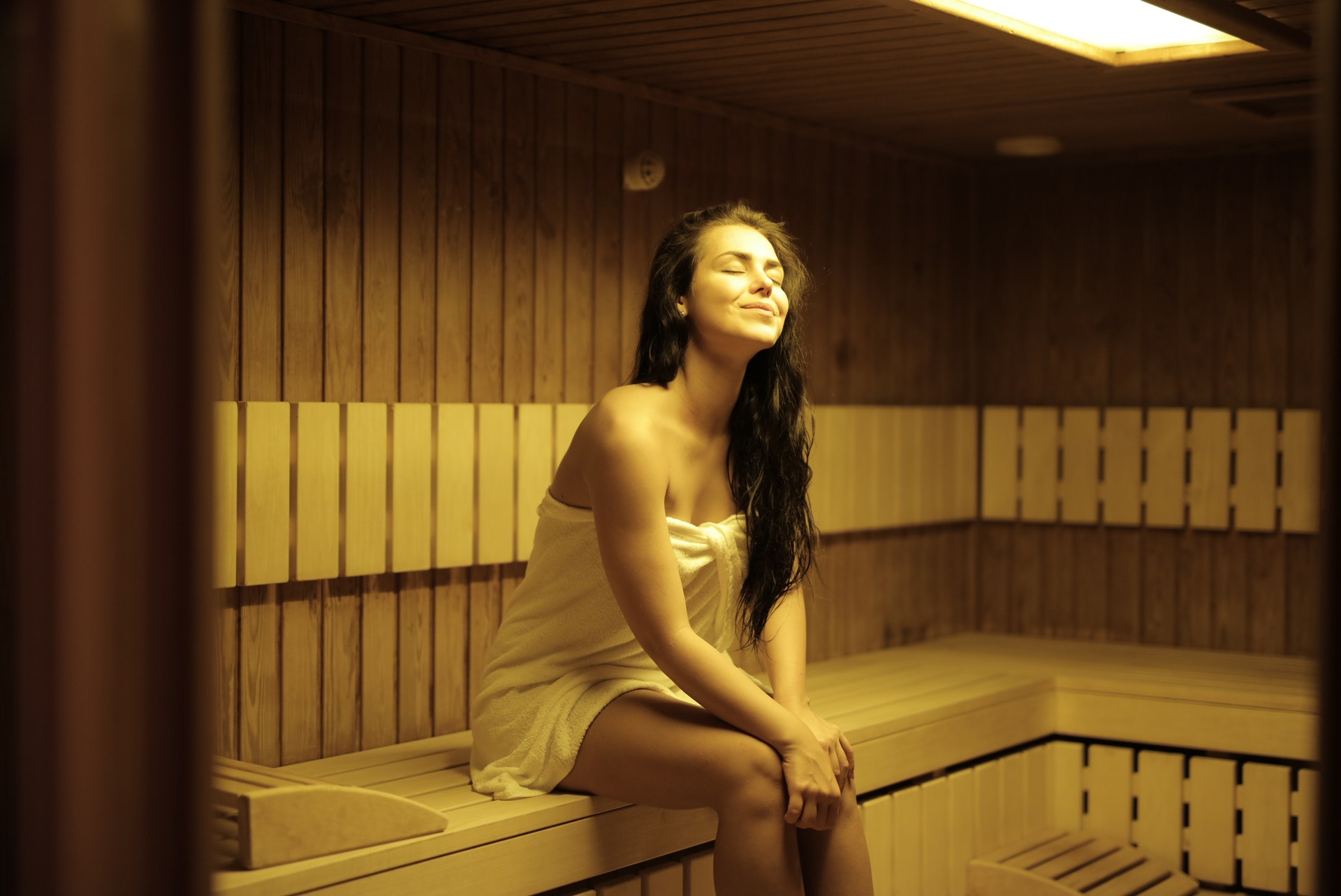 kobieta w saunie